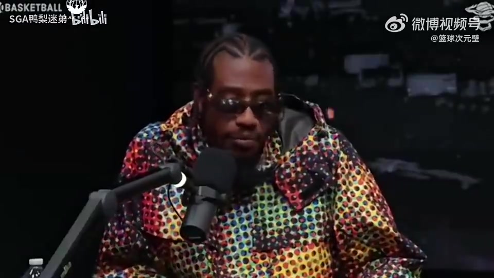 香波特16總決賽搶七歐文讓盧把球給他庫(kù)里試圖避開(kāi)與他對(duì)位