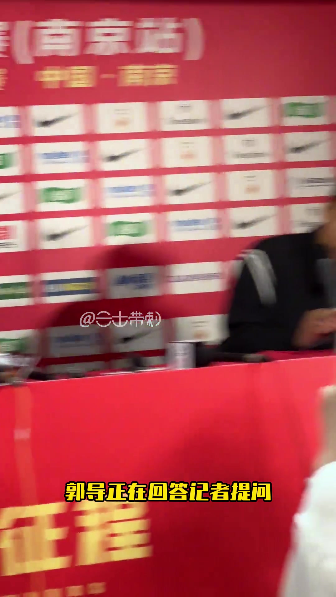 反正趙老六就是一刻不帶閑著的