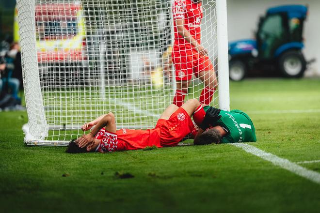 美因茨官方：李在城熱身賽撞門柱，顴骨骨折。