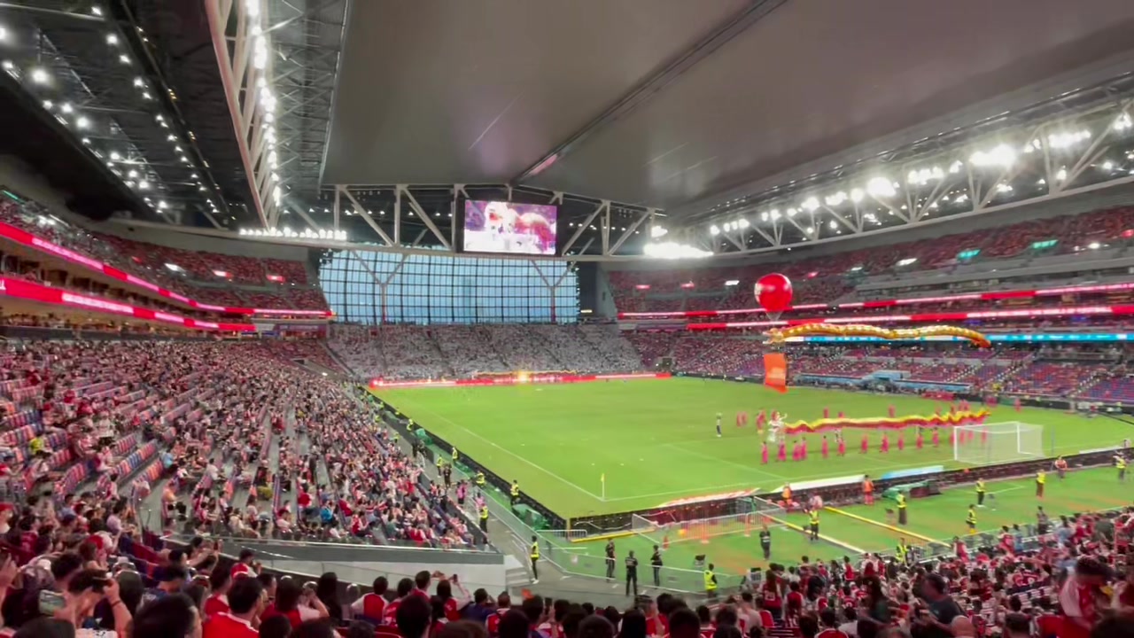 傳統(tǒng)文化阿森納vs熱刺賽前進(jìn)行舞龍舞獅表演