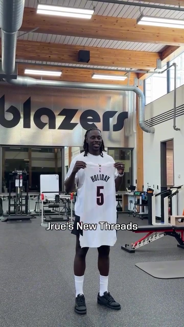 不是4號了楊瀚森隊友霍勒迪在健身房曬出自己的5號球衣