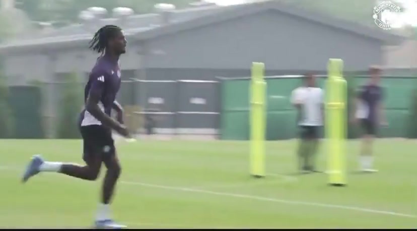 曼聯(lián)最近增加了射門訓(xùn)練紅魔需要更多進(jìn)球