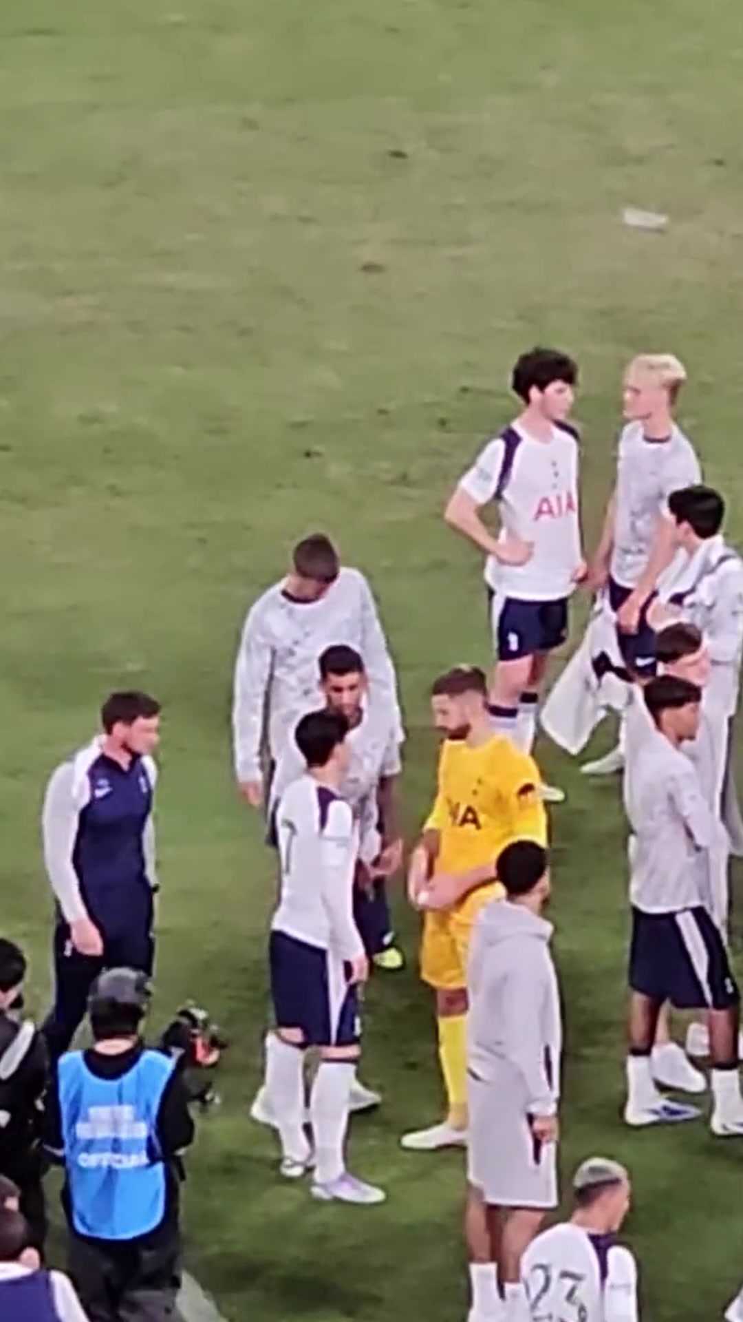 原來早已決定離開孫興慜上一場賽后幾番推脫不愿戴上隊(duì)長袖標(biāo)