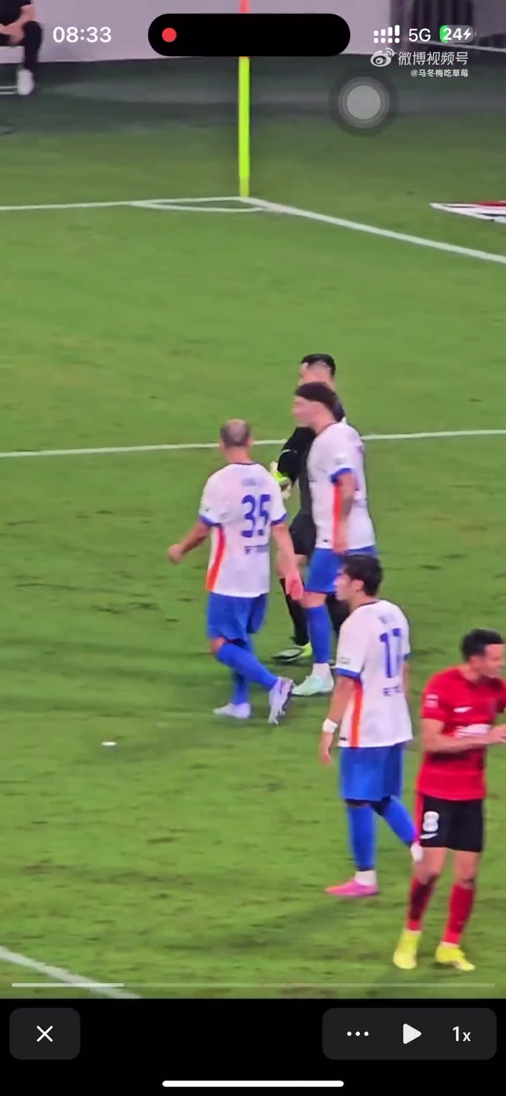 博主那些說李源一沒有接到隊(duì)長(zhǎng)袖標(biāo)的人良心已死嗎