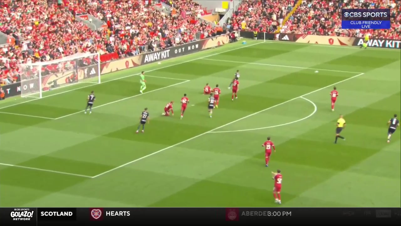 永遠的利物浦20號利物浦vs畢巴比賽第20分鐘全場鼓掌致敬若塔