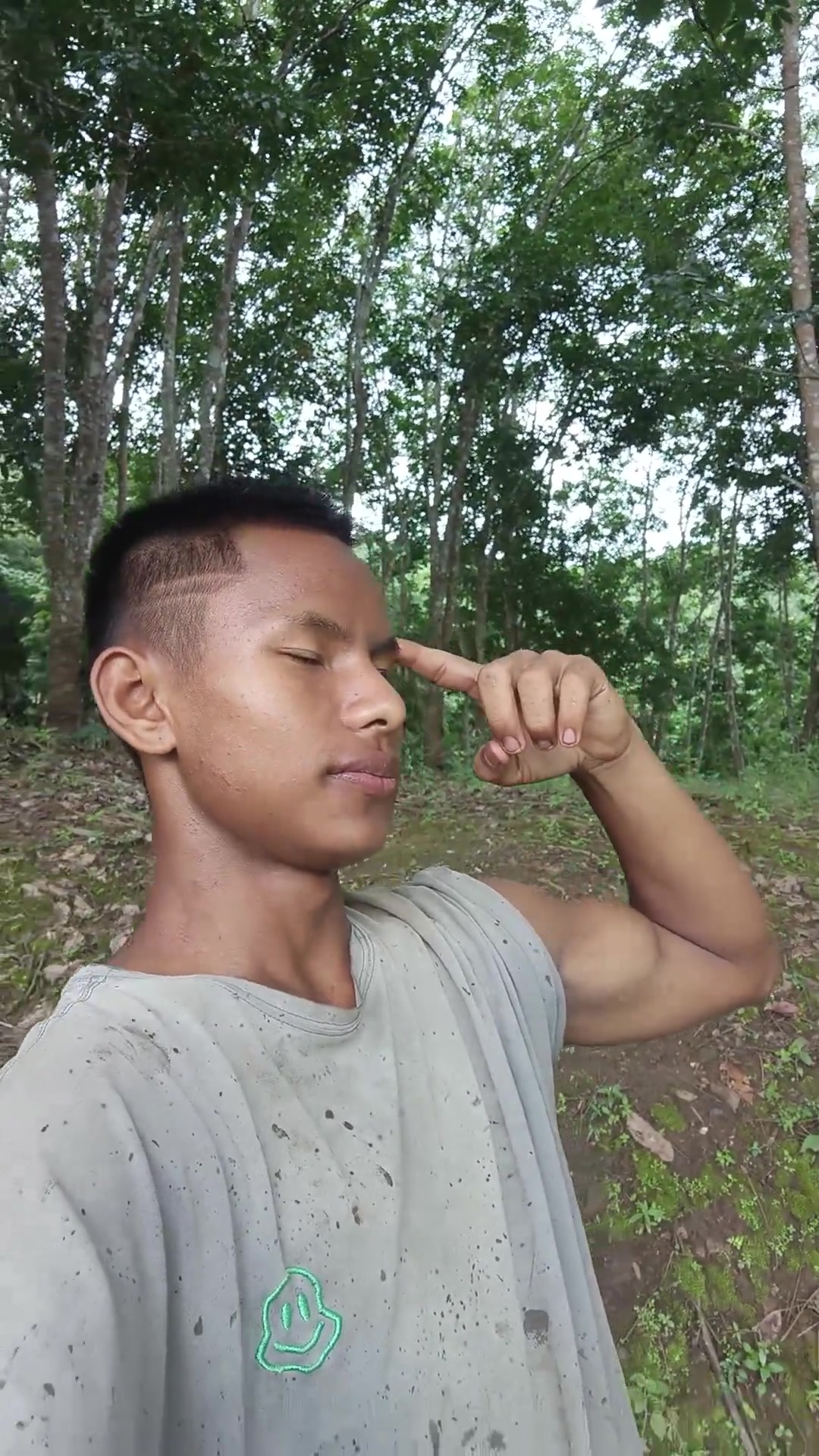 拉什福德來中國(guó)了你小子怎么也會(huì)有標(biāo)志性大鼻子