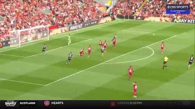 永不獨行安菲爾德球場在第20分鐘向若塔兄弟致敬