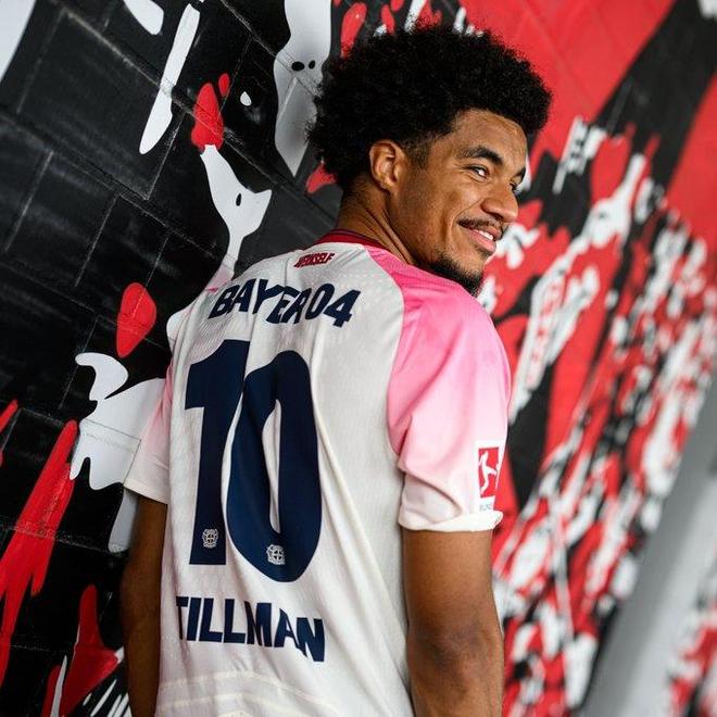 新援蒂爾曼受傷，滕哈赫：待觀察其復(fù)原情況，首秀時間未定。