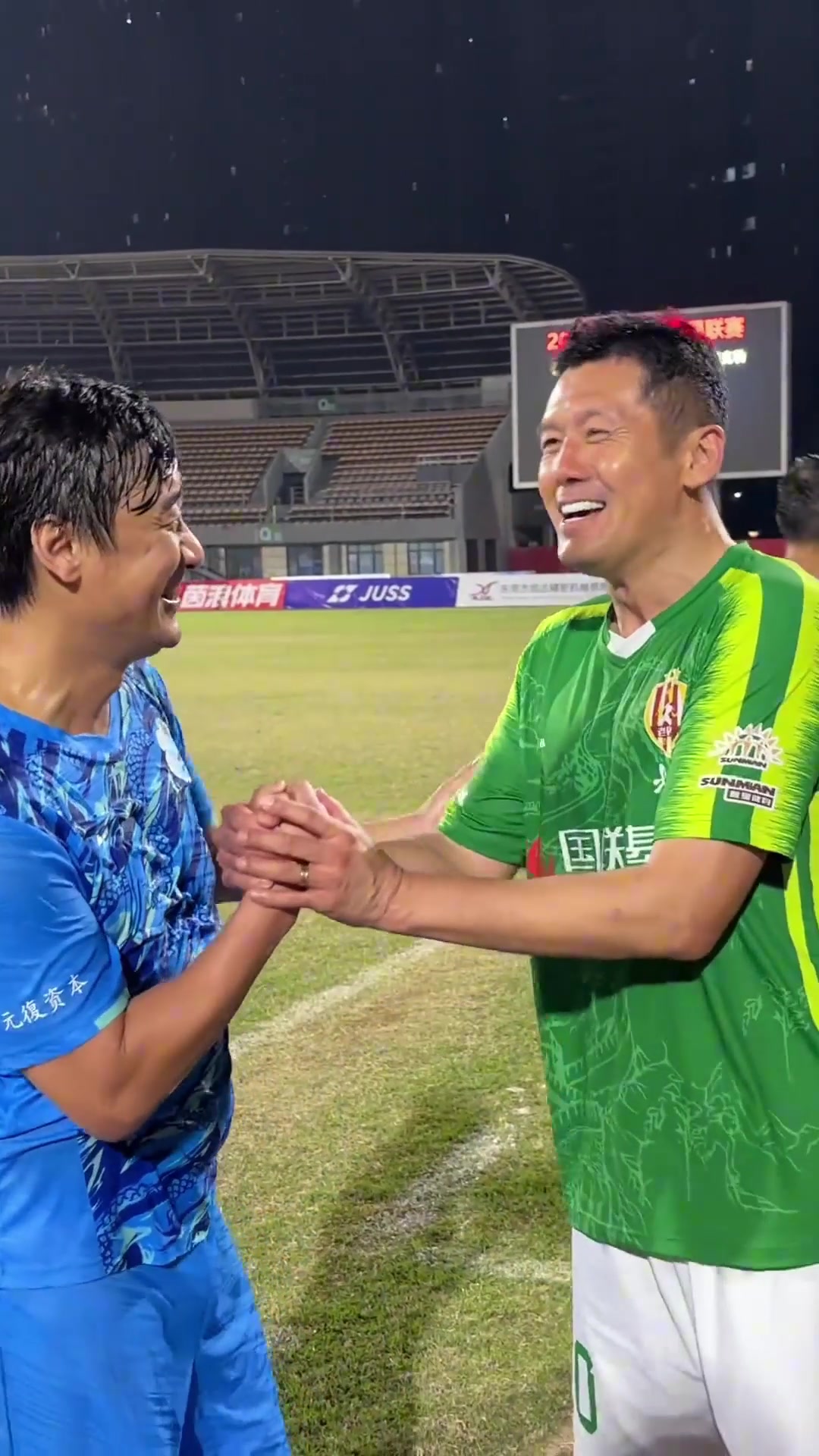 面對(duì)肖戰(zhàn)波的夸獎(jiǎng)楊晨的回復(fù)更顯其高情商