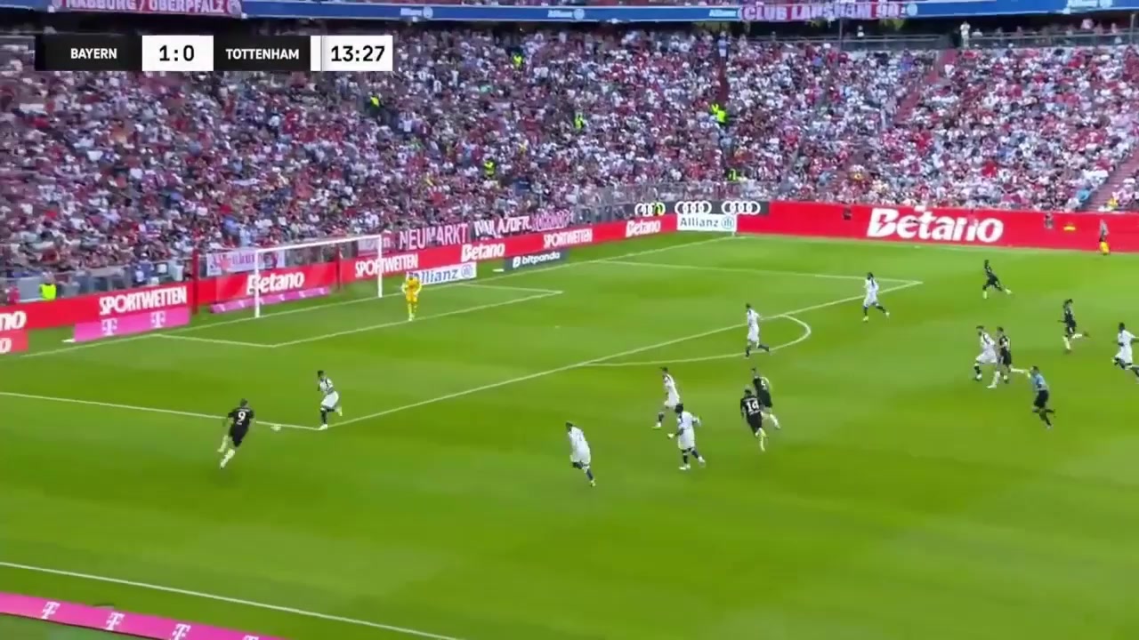 帕利尼亞放倒斯坦尼西奇送點(diǎn)凱恩主罰點(diǎn)球放了高射炮