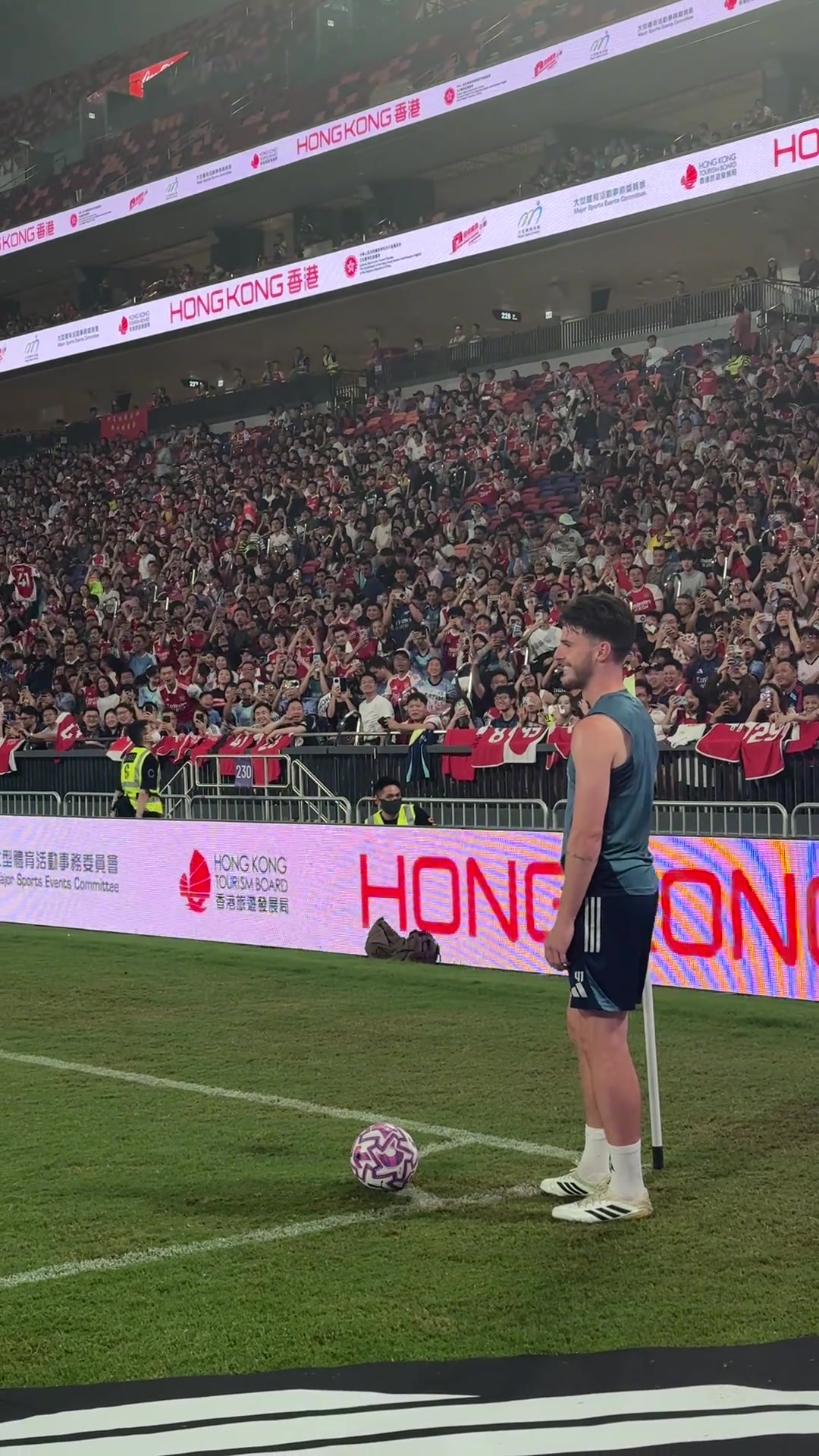 太有魅力了近距離看賴斯罰角球真的是360無死角的帥啊