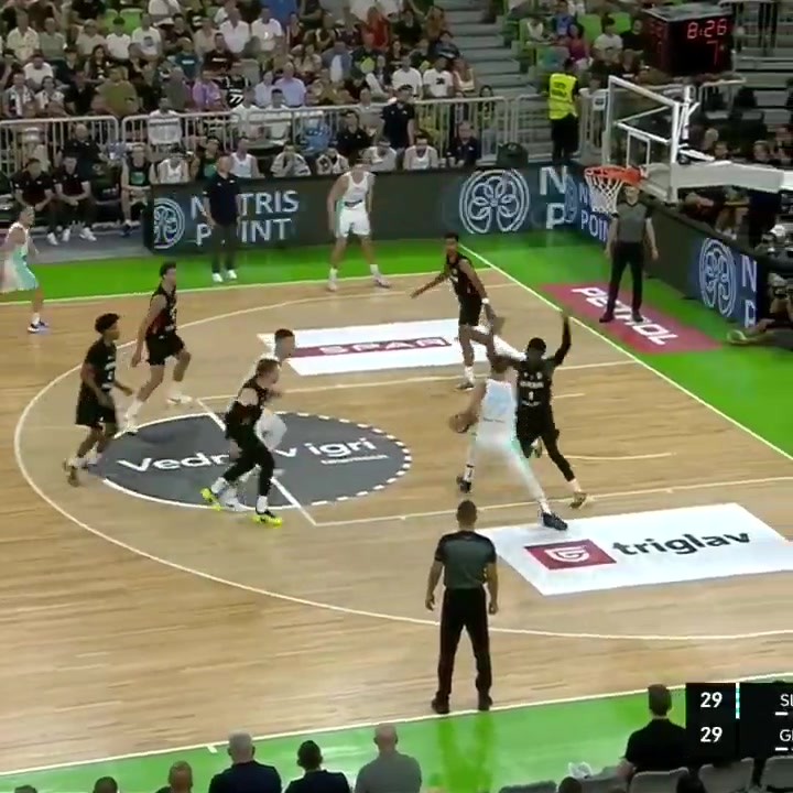 這就是減肥后的增益東契奇歐洲步失衡滯空打進(jìn)高難拋射