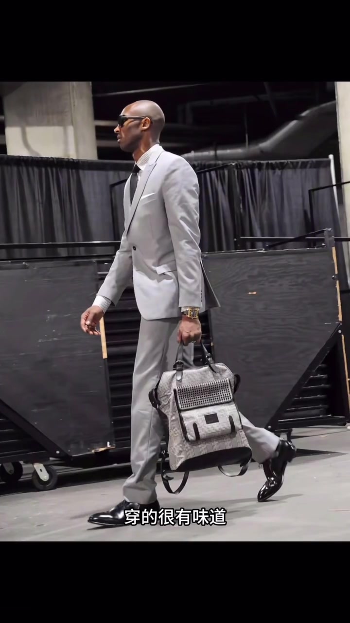 女博主銳評NBA球星穿搭詹姆斯小卡KD依舊穩(wěn)定發(fā)揮