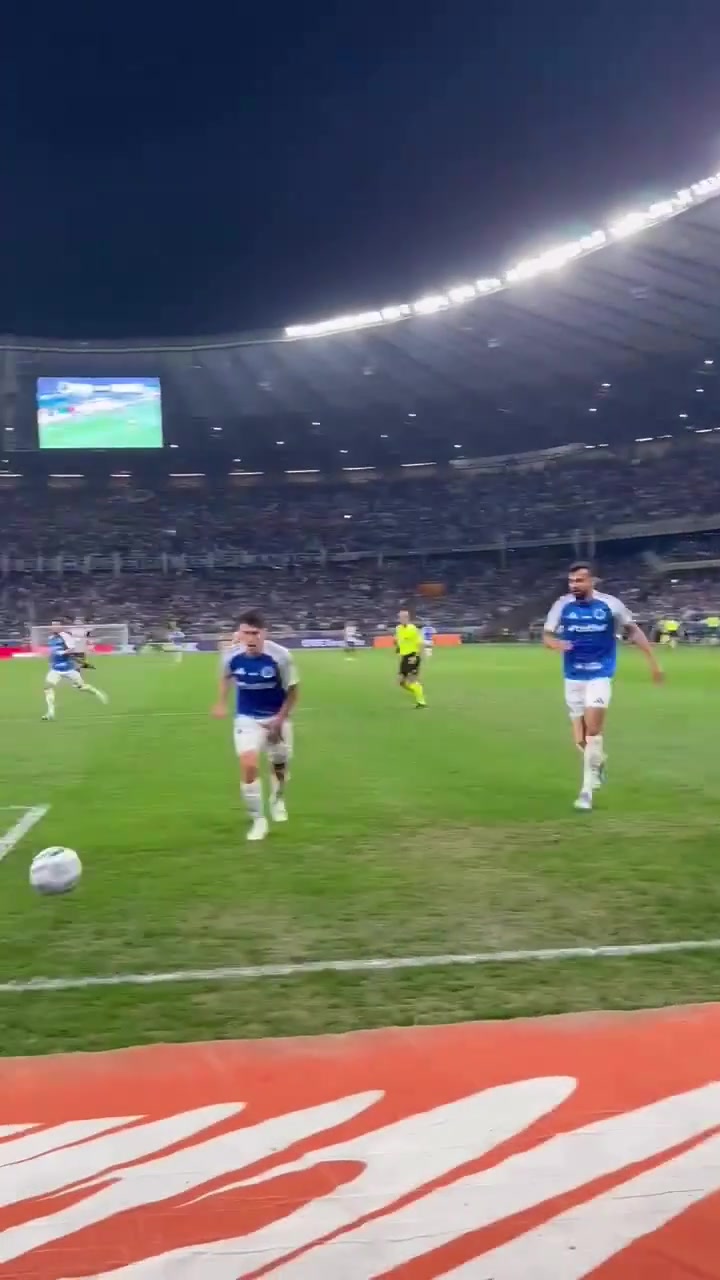 騷內(nèi)馬爾巴甲聯(lián)賽中戲?；蔚狗朗厍騿T