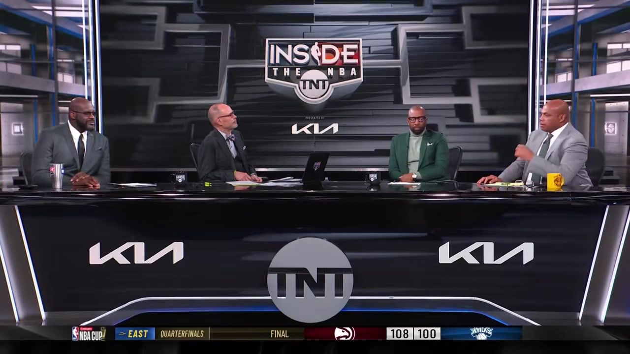 巴克利火箭不知道怎么打球 他們只是在靠著天賦