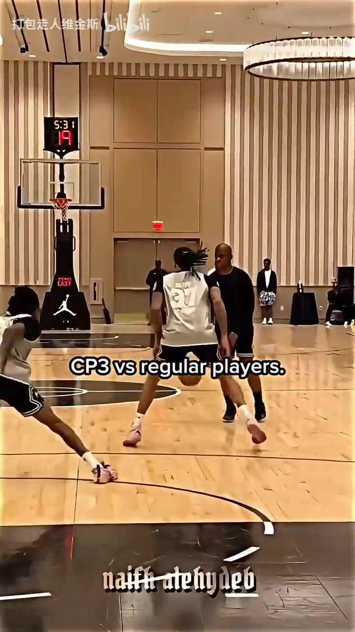 雖然上年紀了但是虐你們還是輕松保羅精英訓(xùn)練營統(tǒng)治比賽