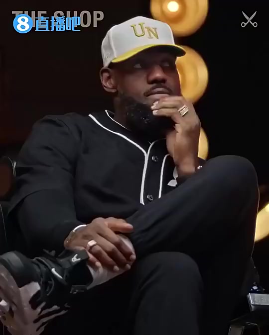 詹姆斯13年我DPOY排名第二但得獎那人連防守一陣都沒進