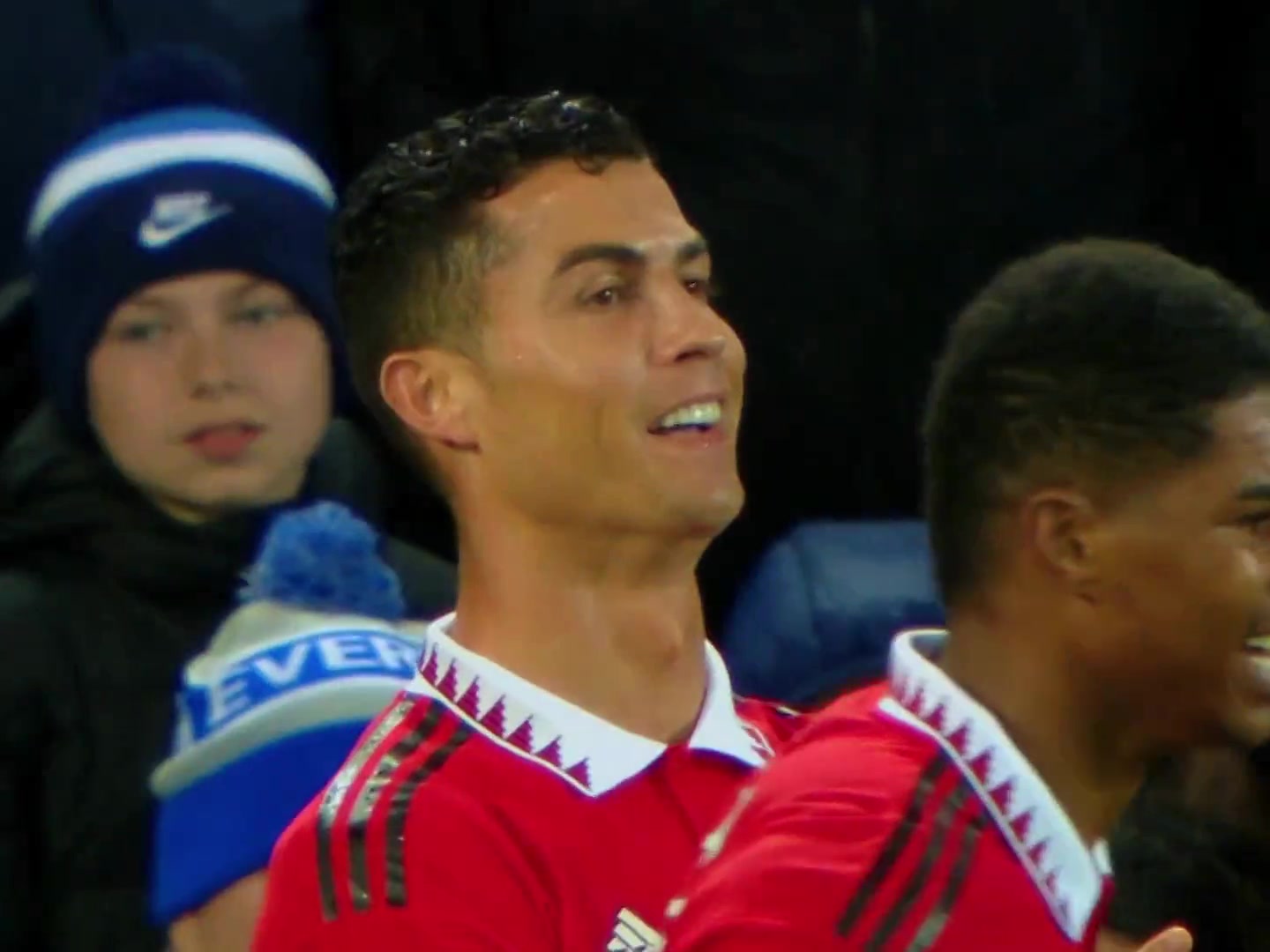 C羅冥想的那一刻或許已經(jīng)向曾經(jīng)那個(gè)無所不能的自己釋懷了