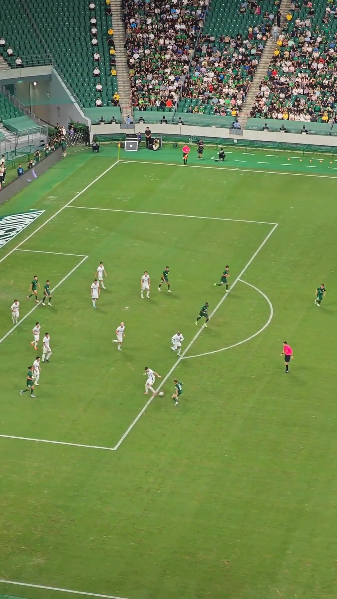 真勞模實(shí)拍武漢三鎮(zhèn)快速反擊國安前鋒法比奧狂追整場