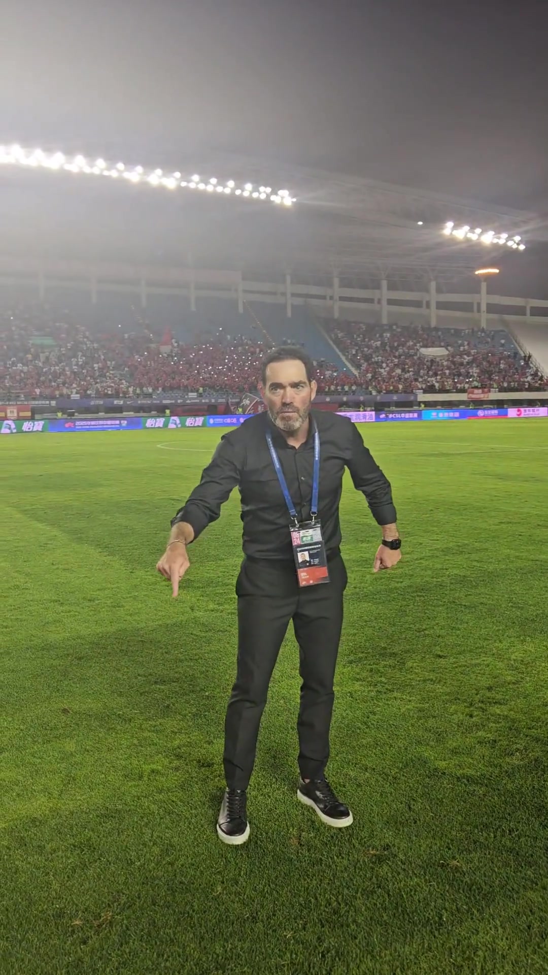 看到保級希望實(shí)拍前國安主帥蘇亞雷斯賽后激勵(lì)亞泰眾將