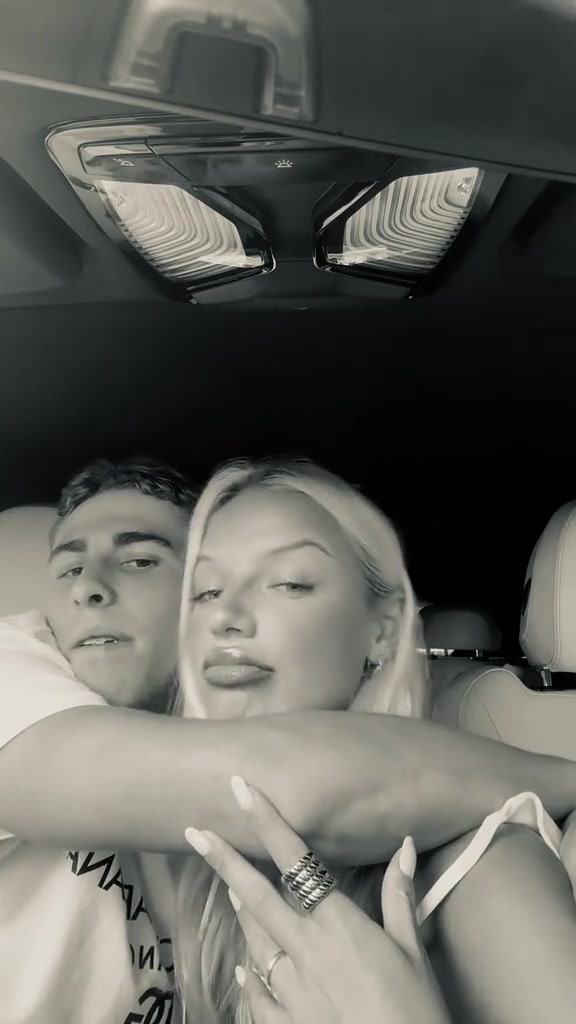 什么水平?費(fèi)爾明與他的女朋友