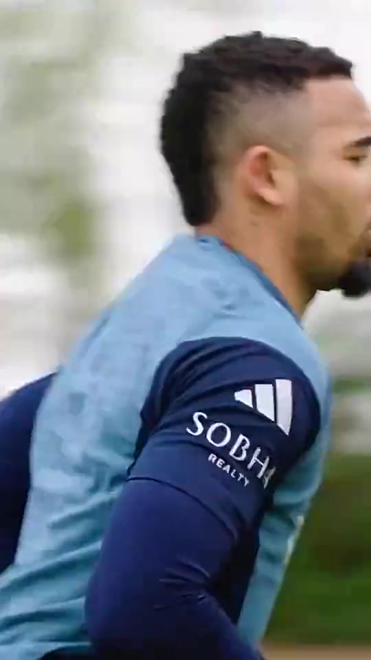 熱蘇斯曬訓(xùn)練視頻配文7個(gè)月來飽受痛苦如今終于輕松