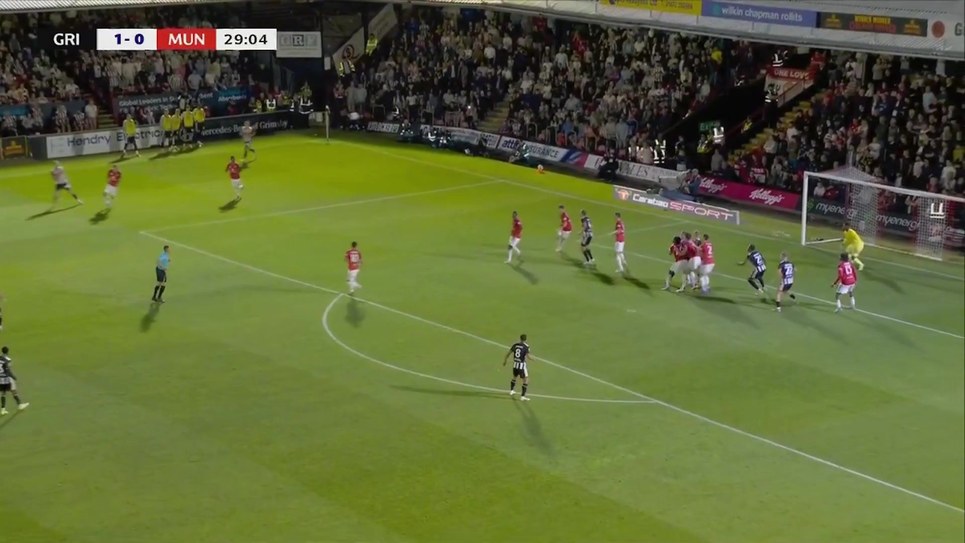 阿莫林怒了奧納納出擊失誤曼聯(lián)29分鐘0-2落后英乙球隊