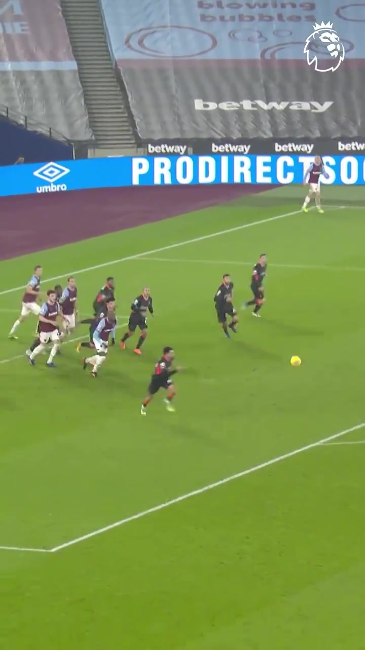 簡(jiǎn)單高效利物浦反擊只需三腳傳遞