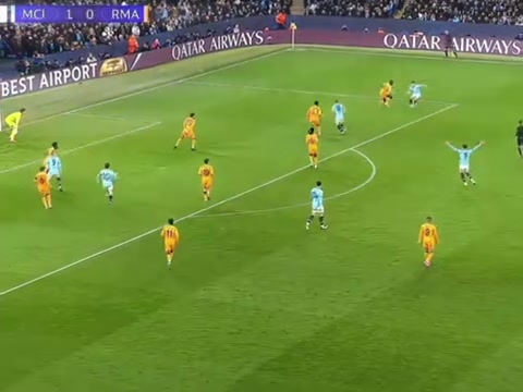 最好的藍(lán)月軍團(tuán)星光閃耀的福登和阿爾瓦雷斯