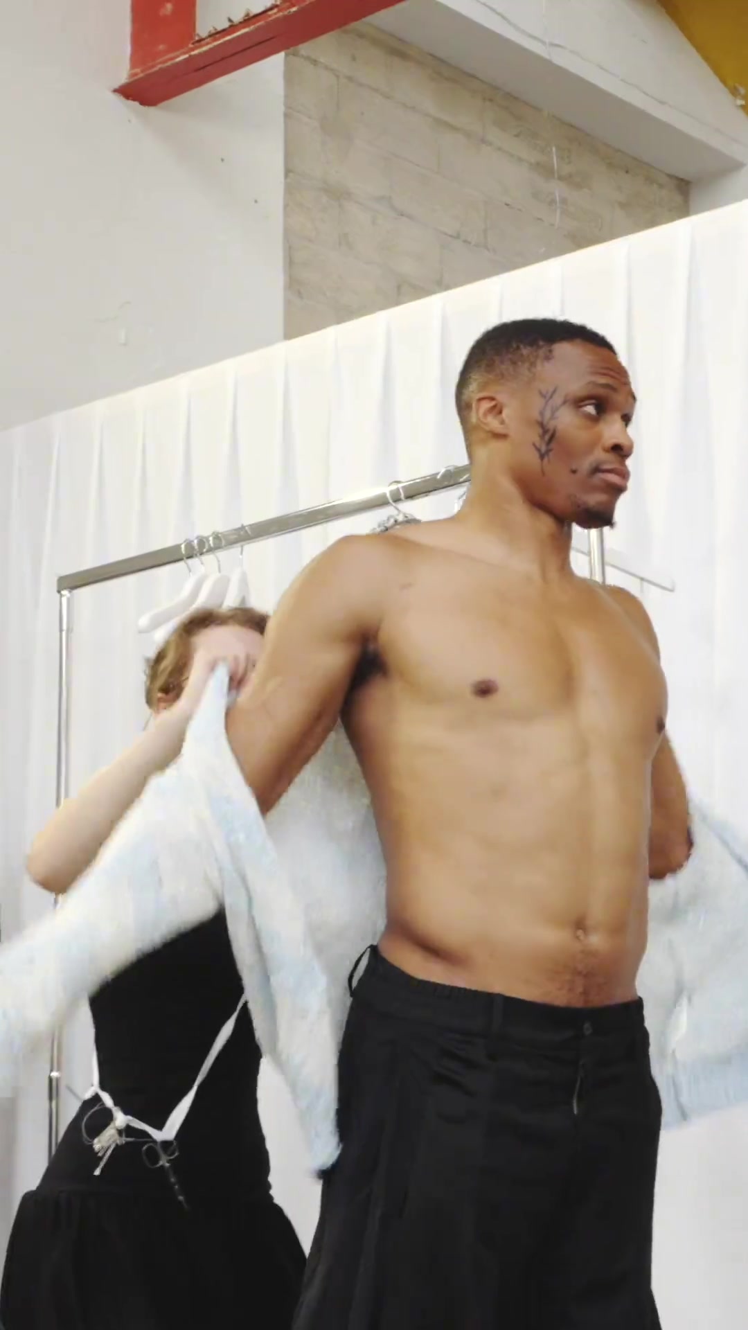 威少登場(chǎng)這不只是風(fēng)格展示更是文化的共振