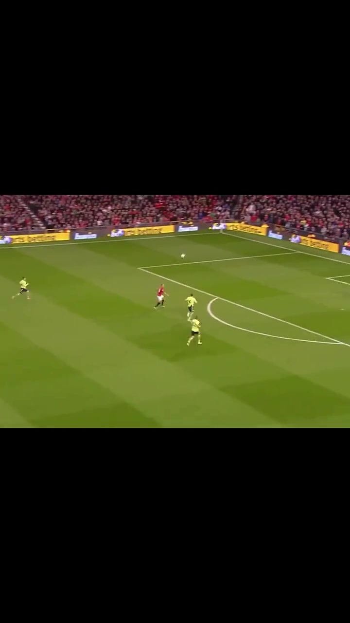 誰(shuí)敢橫刀立馬盤點(diǎn)范大將軍范佩西生涯十大不停球凌空斬