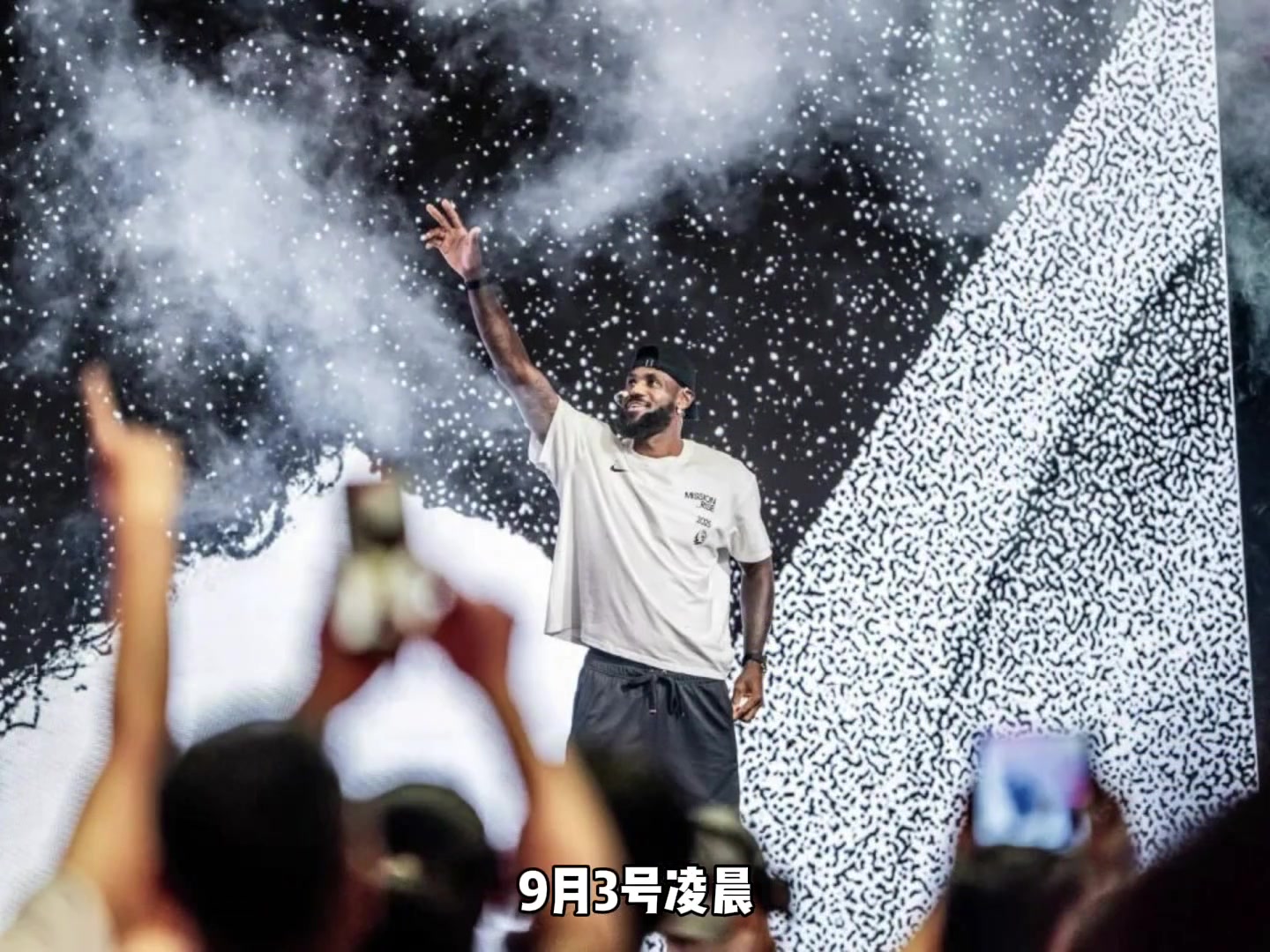 老詹20年生涯今年才打高爾夫楊毅兒子打他打他愛兒子啊