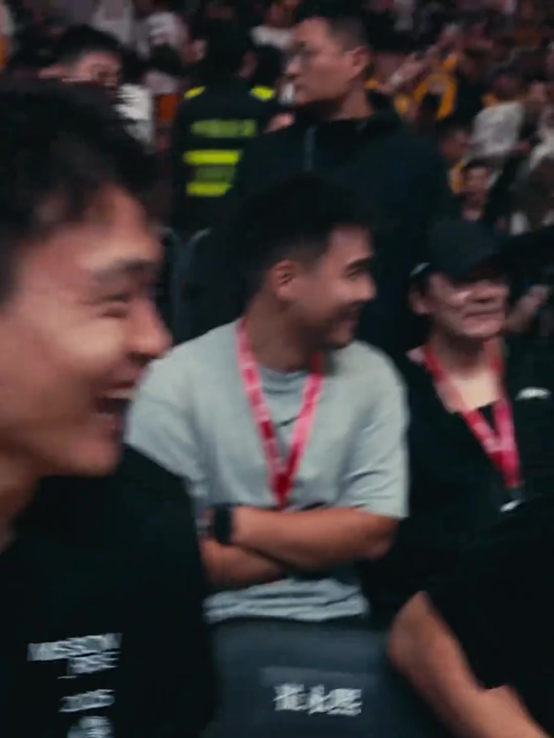 崔永熙在詹姆斯中國行現(xiàn)場請求老詹再打5年老詹婉拒No