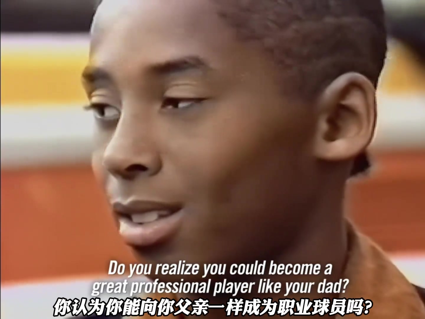 原來科比6歲就不愛傳球了哈被2人包夾也要把球干進(jìn)