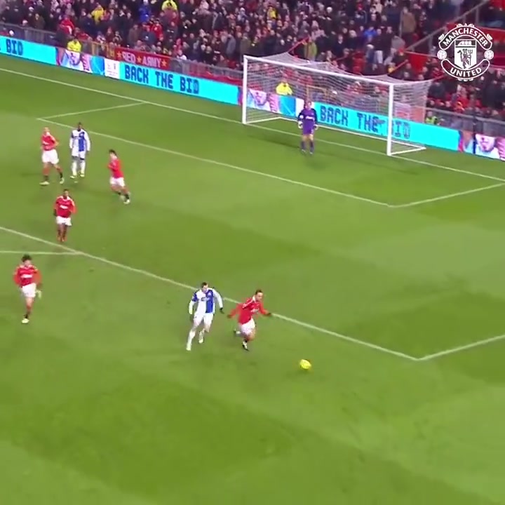 太瀟灑了貝爾巴托夫看來(lái)這回不出汗不行了