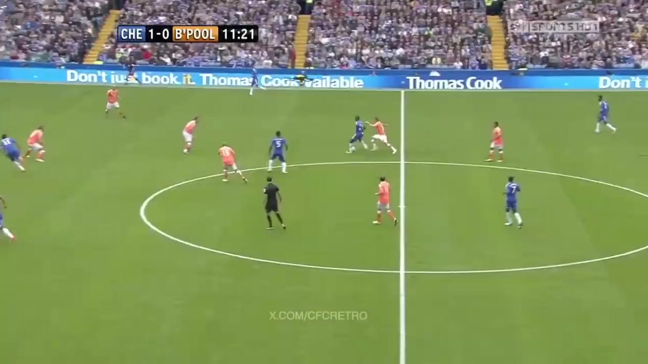 場上無處不在巔峰德羅巴一人身兼多職率隊大勝完美的球員