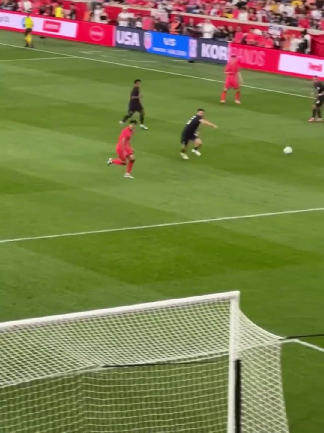 風(fēng)騷跑位孫興慜前插小角度破門傳射建功韓國20美國