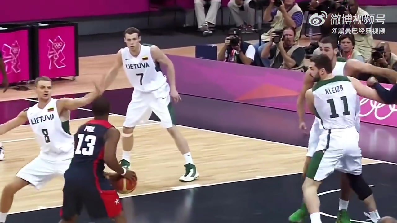 哪怕是在FIBA賽場(chǎng)保羅這技術(shù)也是大殺器的存在