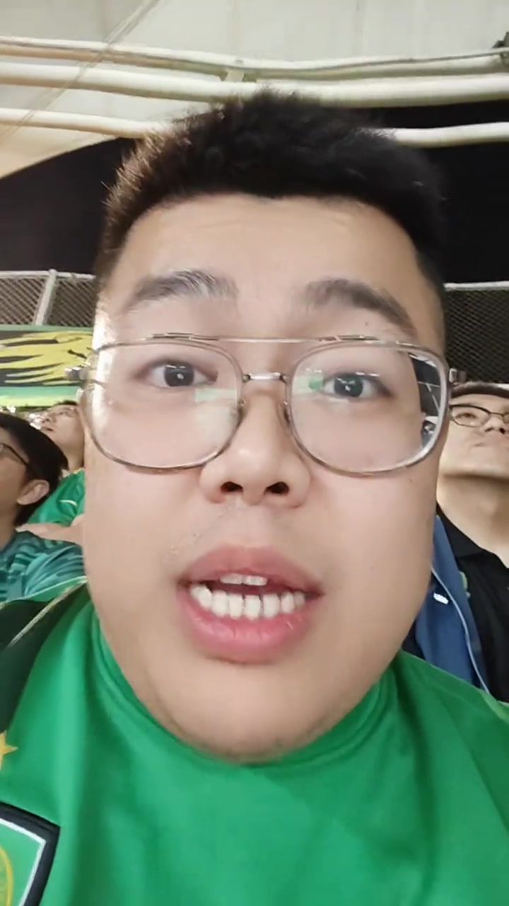 國(guó)安博主面露苦色別喊爭(zhēng)冠了踏踏實(shí)實(shí)踢足協(xié)杯吧解脫了