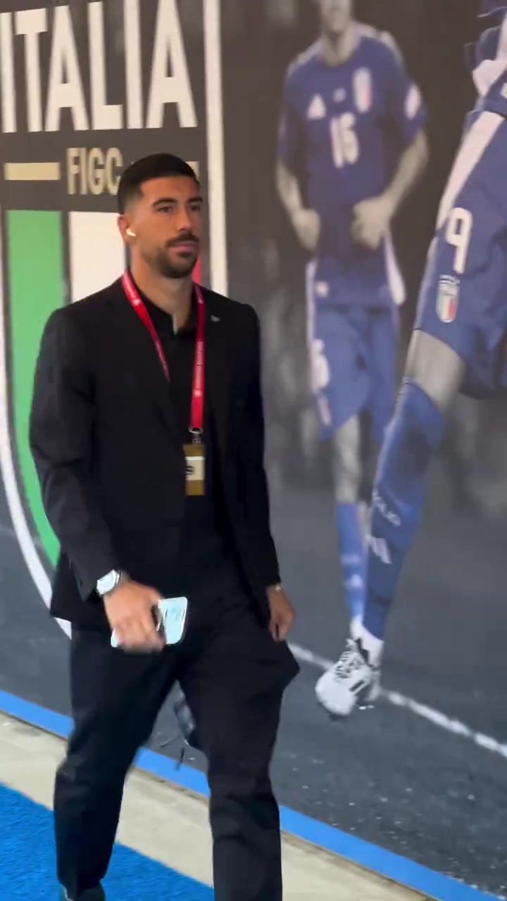 男模范兒實拍意大利眾星阿瑪尼上身是真的帥啊