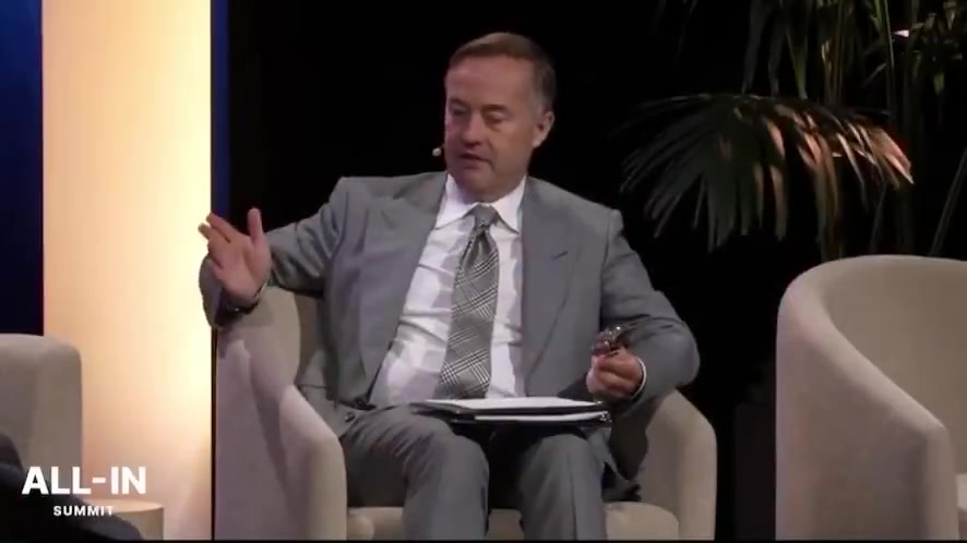 庫(kù)班賣掉獨(dú)行俠后本想繼續(xù)管理球隊(duì)但交易77的人不想讓我留