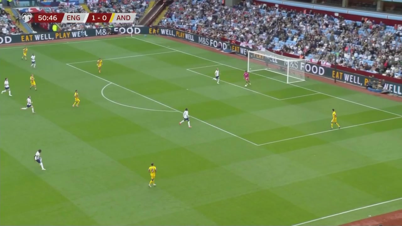 安道爾后防送禮凱恩禁區(qū)內(nèi)橫傳安德森半空門(mén)射門(mén)被神奇撲出