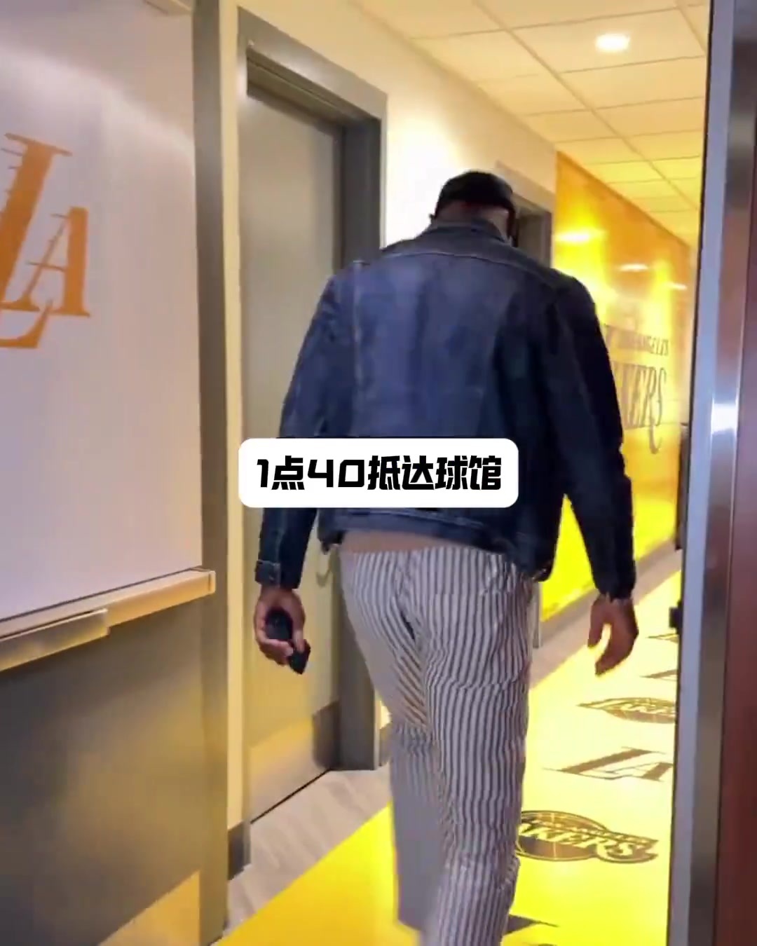 詹姆斯告訴你想要成為偉大球員首先就是別遲到