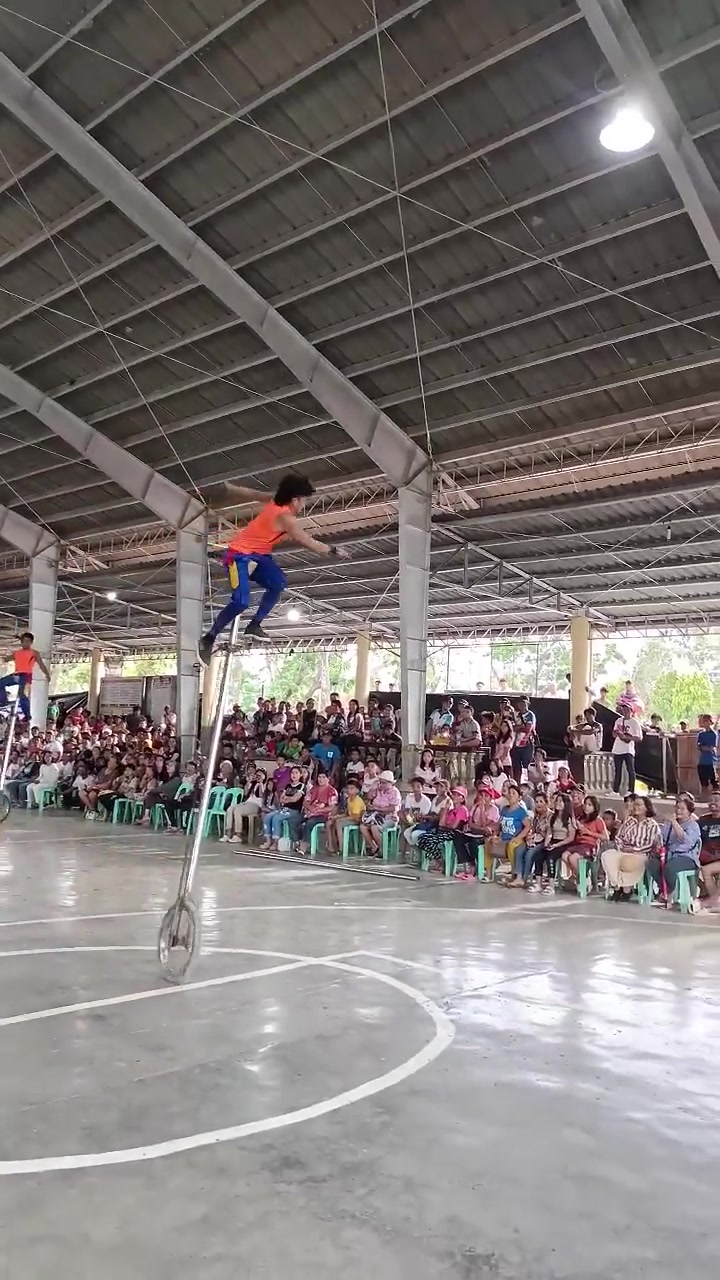 這威懾力絲毫不輸當(dāng)年奧尼爾啊