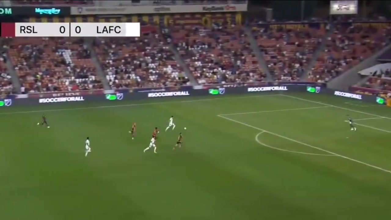 單刀遠射搶點樣樣精通孫興慜精彩帽子戲法回顧