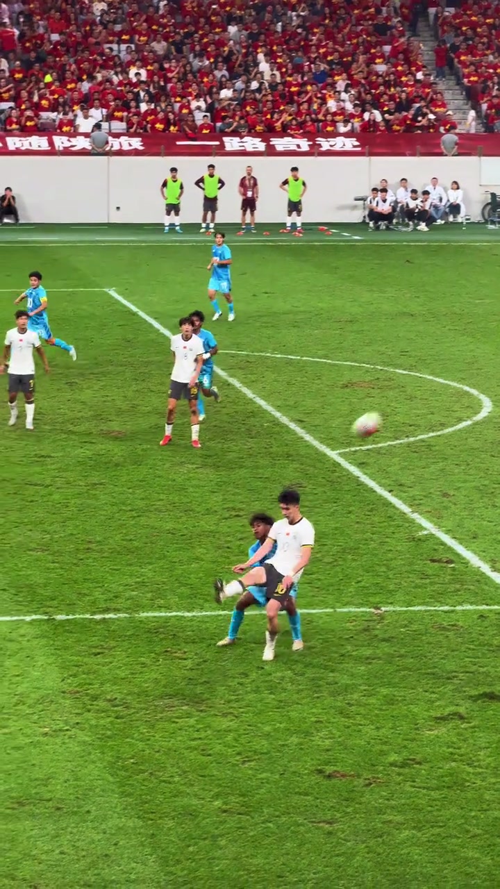 真降維打擊現(xiàn)場看王鈺棟半場替補(bǔ)獨(dú)造7球