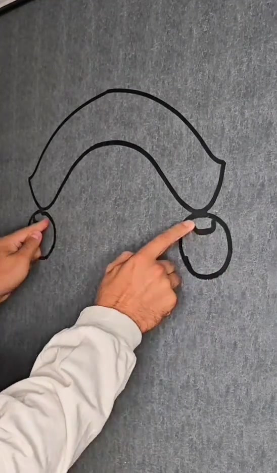 快來學(xué)習(xí)40秒教你如何徒手繪制曼聯(lián)隊徽