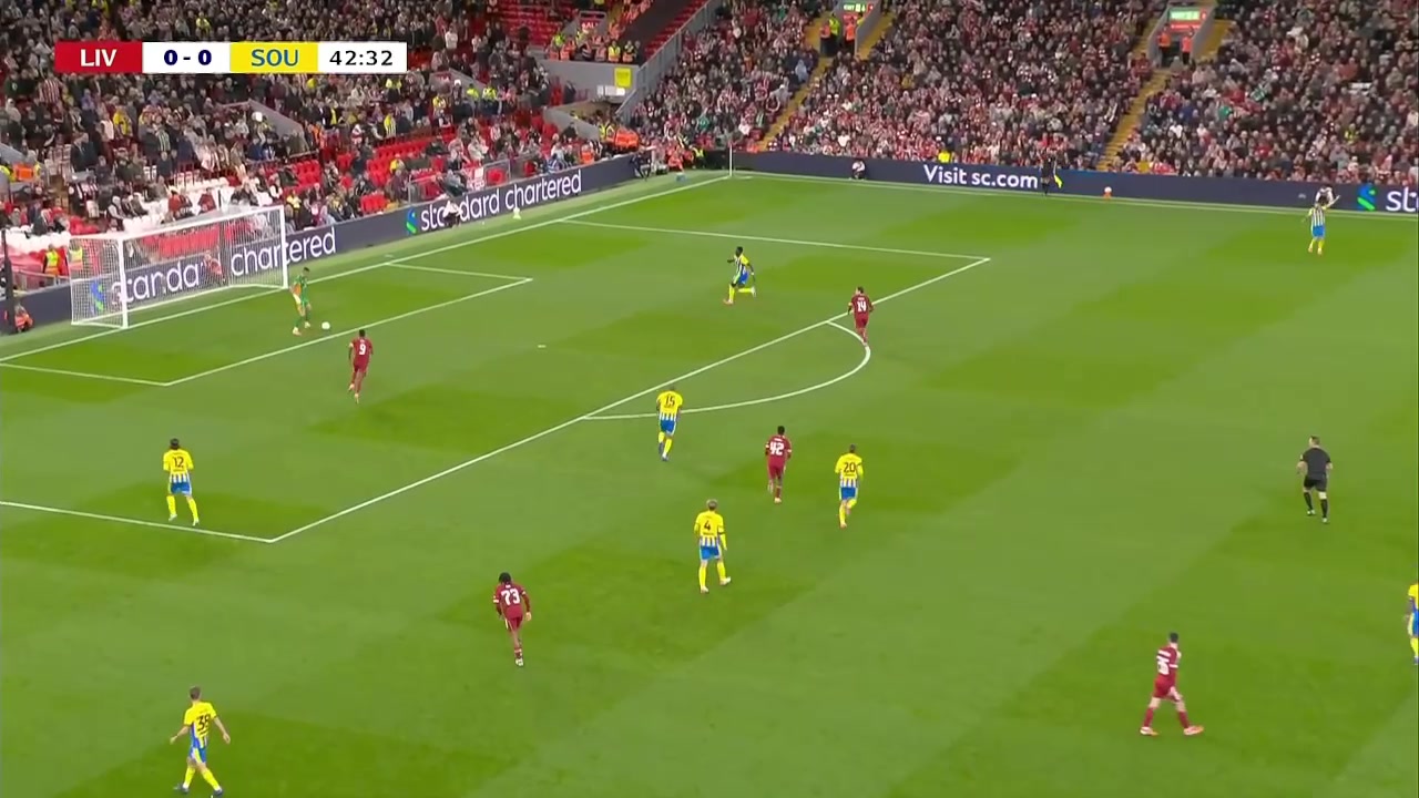 1.44億歐新援處子球伊薩克推射破門滑跪慶?；_斷球送助攻