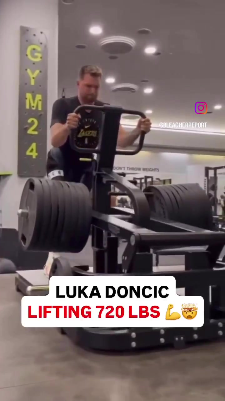 對自己夠狠啊感受下東契奇720磅重量的腿部力量訓(xùn)練