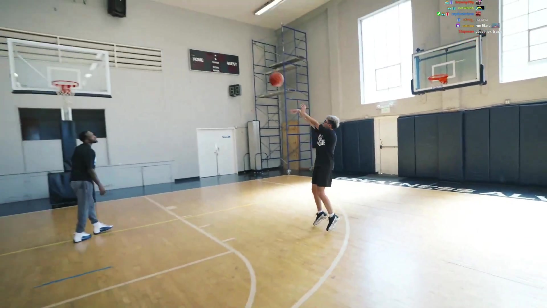 貝弗利庫里的投籃水平?jīng)]人能接近你隨便去問任何一名NBA球員